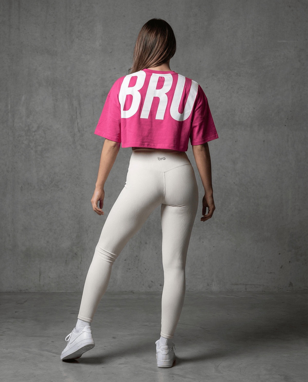 Crop top de sport oversize femme rose Impact - BRO Apparel, vue 4